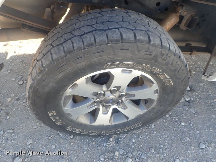 image for item DC3409 2012 Ford F150 SuperCab pickup truck