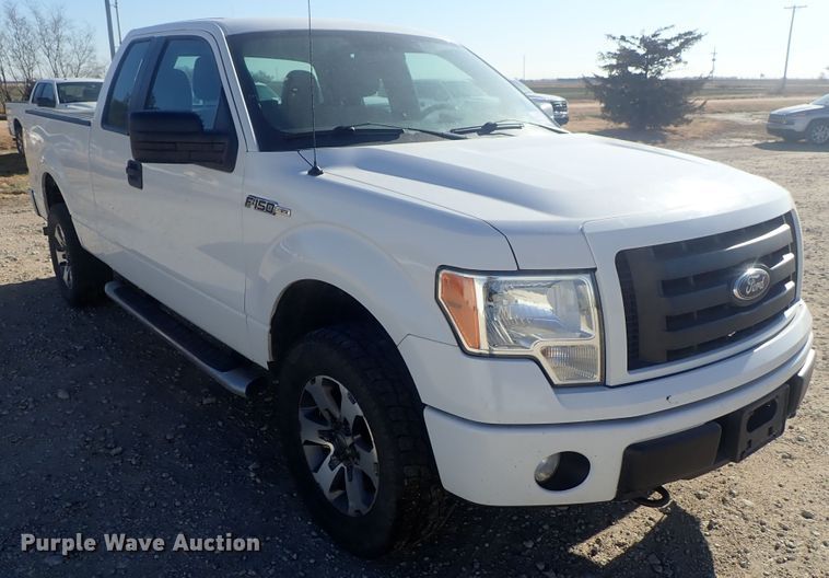 image for item DC3410 2012 Ford F150 SuperCab pickup truck