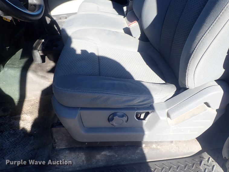 image for item DC3410 2012 Ford F150 SuperCab pickup truck