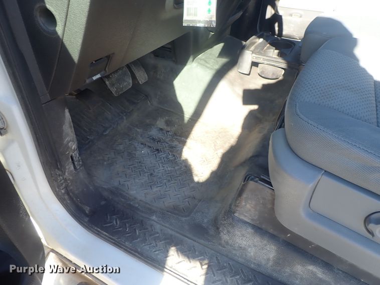 image for item DC3410 2012 Ford F150 SuperCab pickup truck