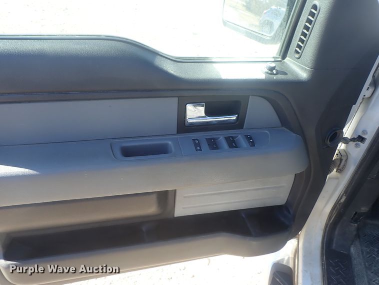 image for item DC3411 2013 Ford F150 SuperCab pickup truck