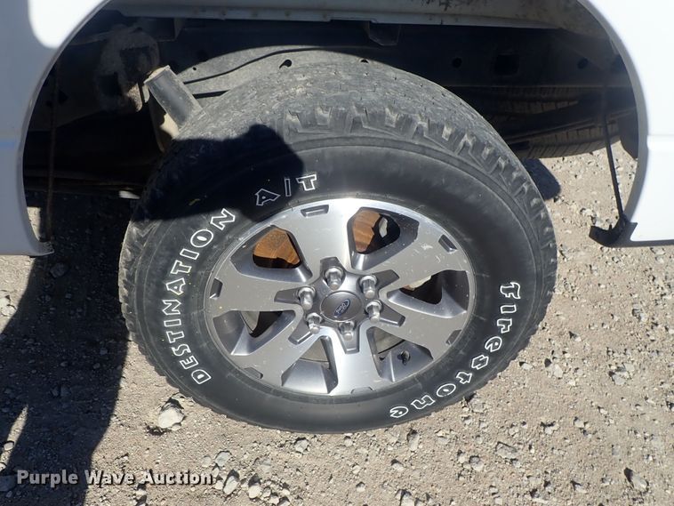 image for item DC3411 2013 Ford F150 SuperCab pickup truck