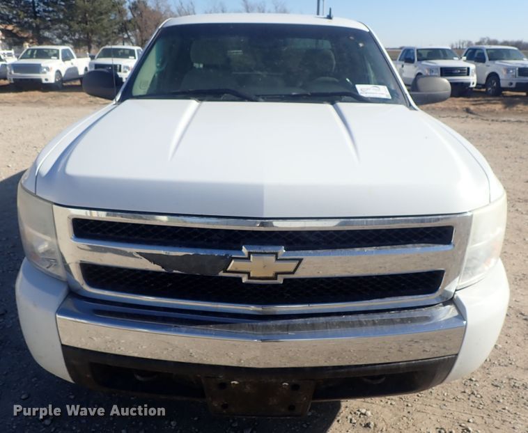 image for item DC3412 2007 Chevrolet Silverado 1500 Ext. Cab pickup truck