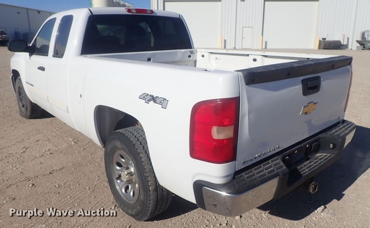 image for item DC3412 2007 Chevrolet Silverado 1500 Ext. Cab pickup truck
