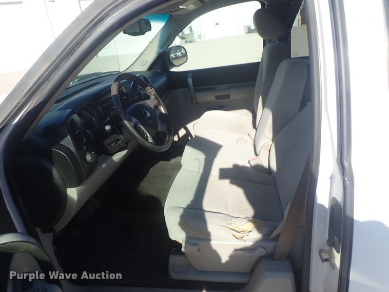 image for item DC3412 2007 Chevrolet Silverado 1500 Ext. Cab pickup truck