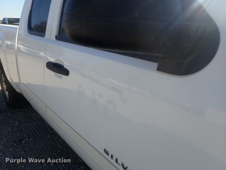 image for item DC3412 2007 Chevrolet Silverado 1500 Ext. Cab pickup truck
