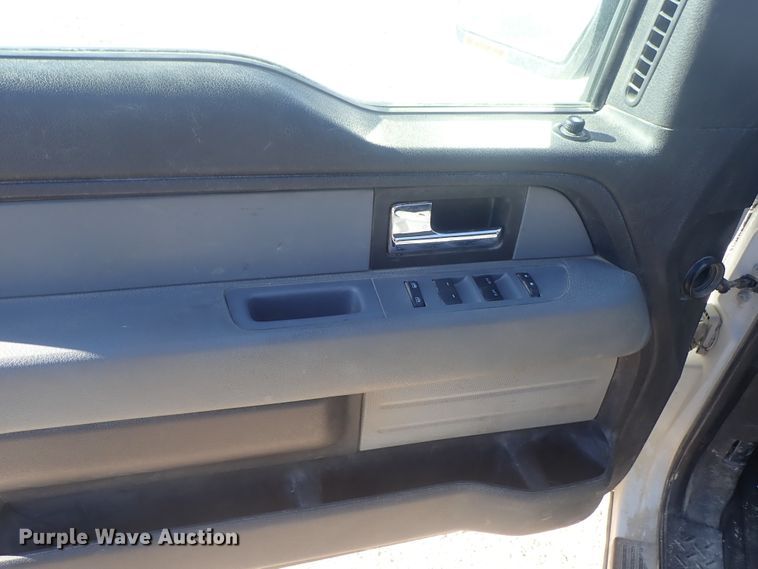 image for item DC3413 2012 Ford F150 SuperCab pickup truck