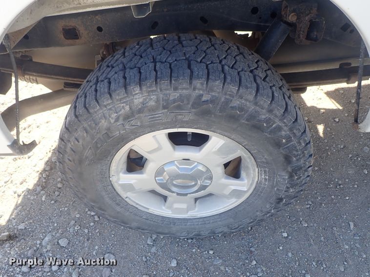 image for item DC3413 2012 Ford F150 SuperCab pickup truck