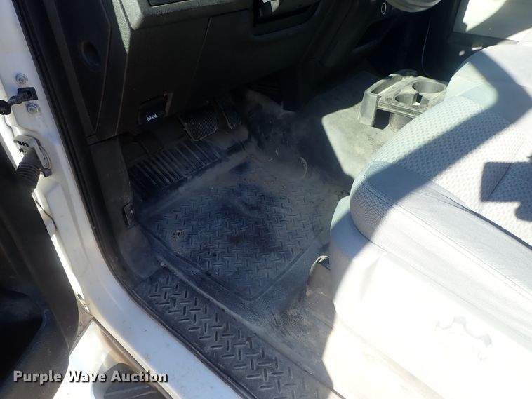 image for item DC3414 2012 Ford F150 SuperCab pickup truck