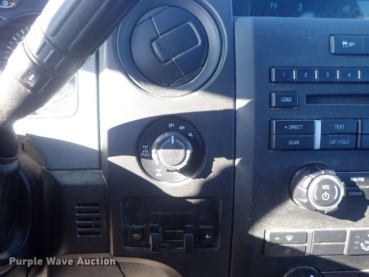 image for item DC3415 2013 Ford F150 SuperCab pickup truck