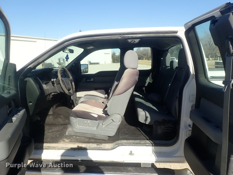 image for item DC3415 2013 Ford F150 SuperCab pickup truck