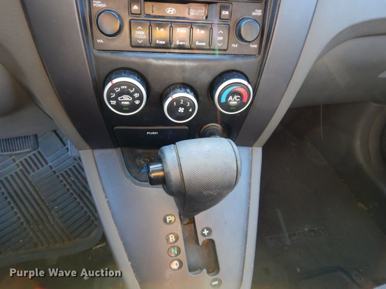 image for item DE4184 2007 Hyundai Tucson SUV