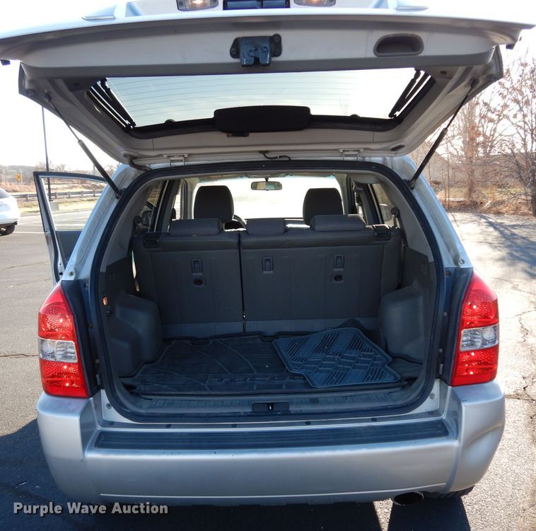 image for item DE4184 2007 Hyundai Tucson SUV