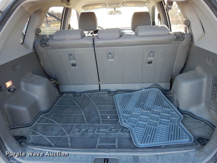 image for item DE4184 2007 Hyundai Tucson SUV