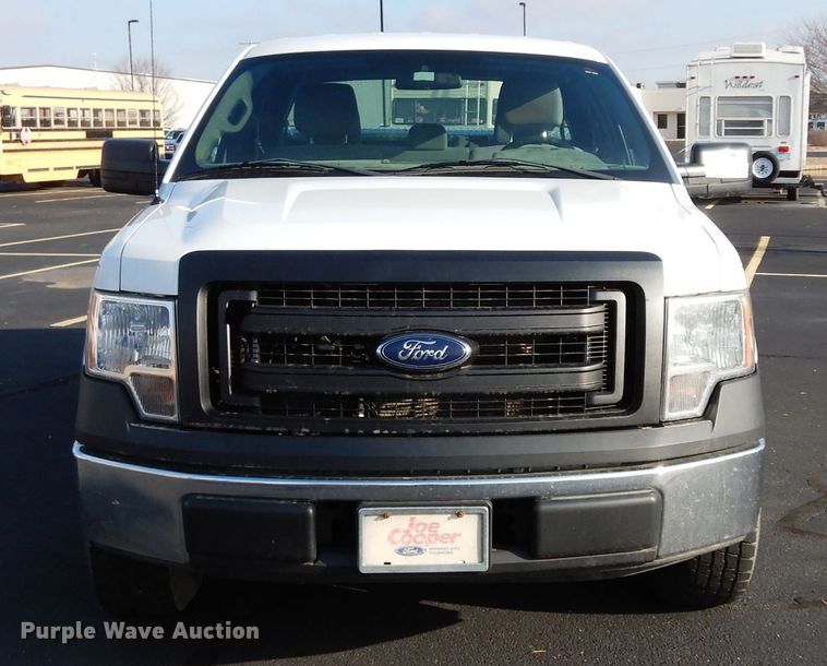 image for item DE4203 2013 Ford F150 XL SuperCab pickup truck