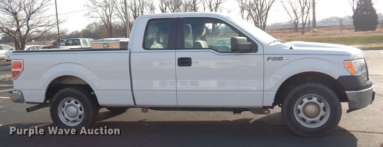 image for item DE4203 2013 Ford F150 XL SuperCab pickup truck