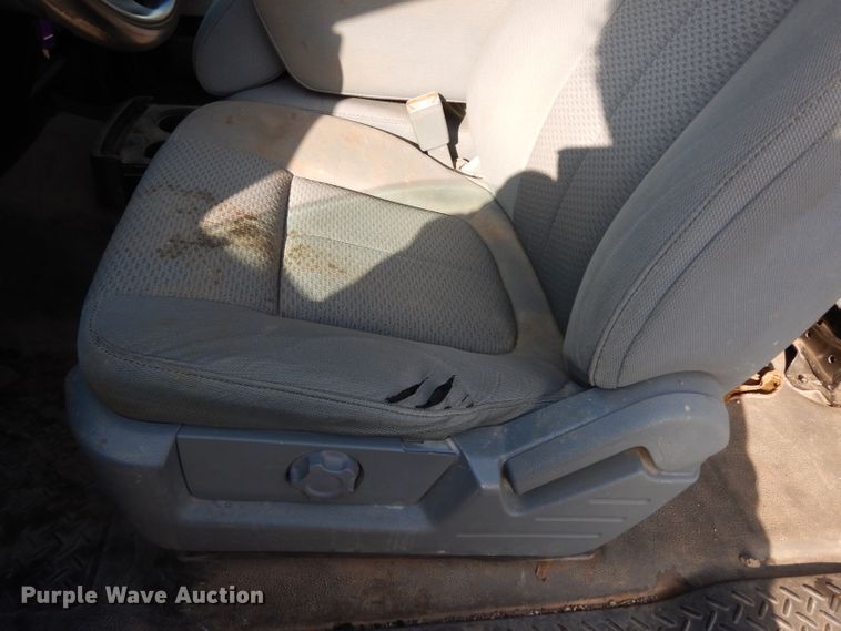 image for item DE4203 2013 Ford F150 XL SuperCab pickup truck