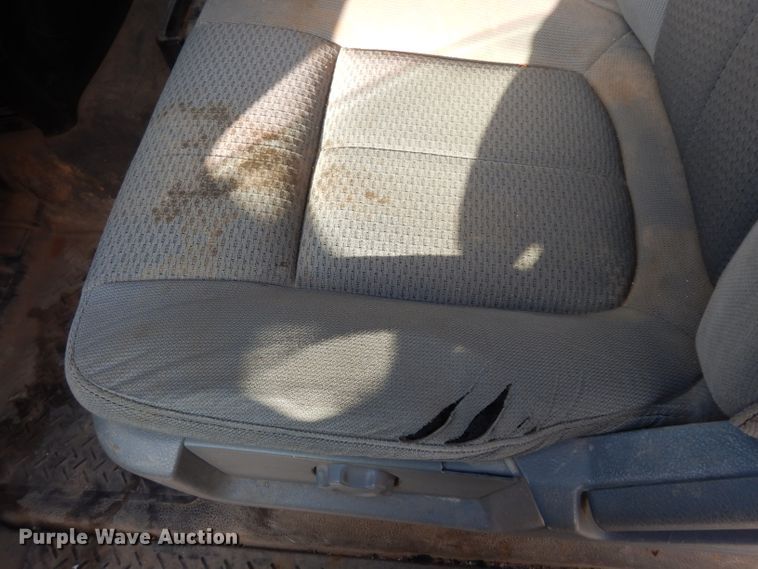 image for item DE4203 2013 Ford F150 XL SuperCab pickup truck