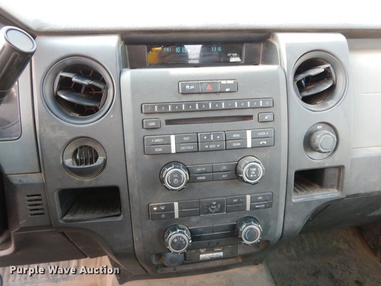 image for item DE4203 2013 Ford F150 XL SuperCab pickup truck