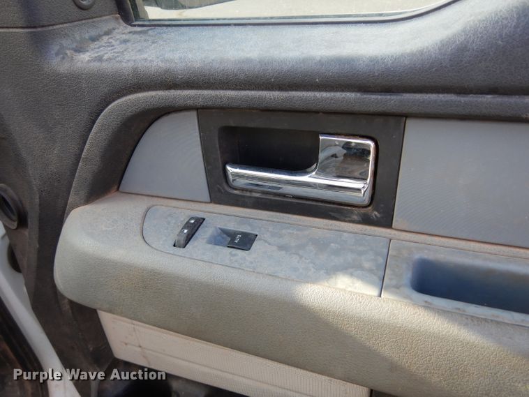 image for item DE4203 2013 Ford F150 XL SuperCab pickup truck