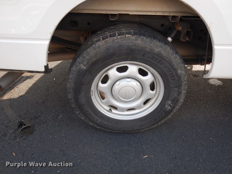 image for item DE4203 2013 Ford F150 XL SuperCab pickup truck