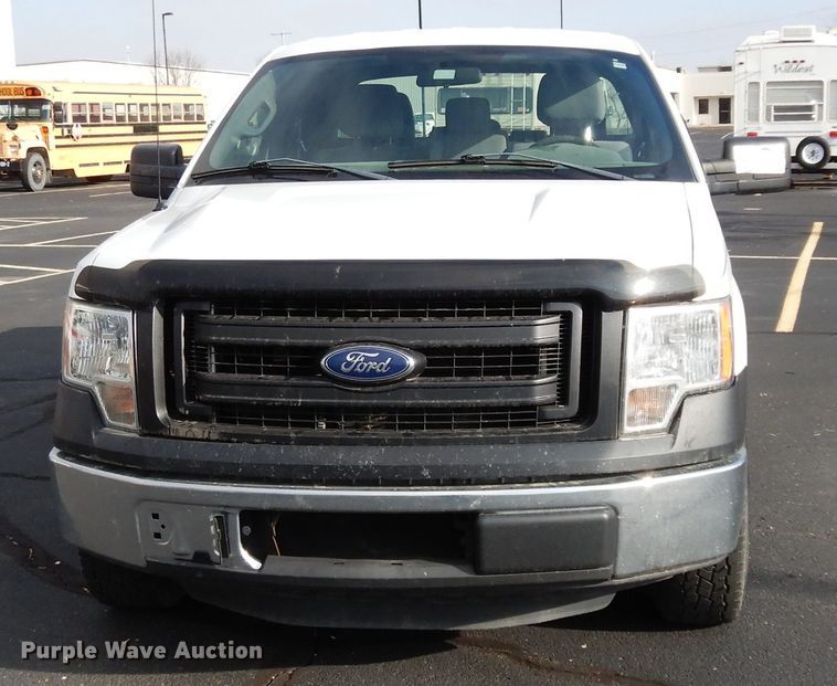 image for item DE4204 2013 Ford F150 XL SuperCab pickup truck