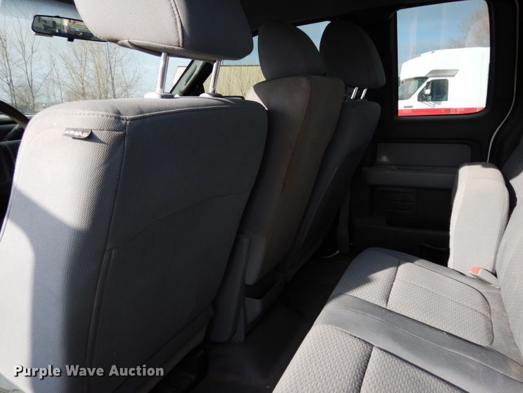 image for item DE4204 2013 Ford F150 XL SuperCab pickup truck