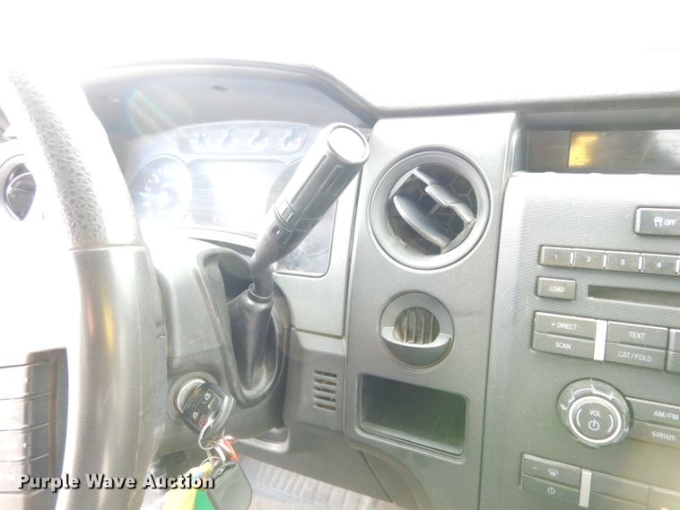 image for item DE4204 2013 Ford F150 XL SuperCab pickup truck