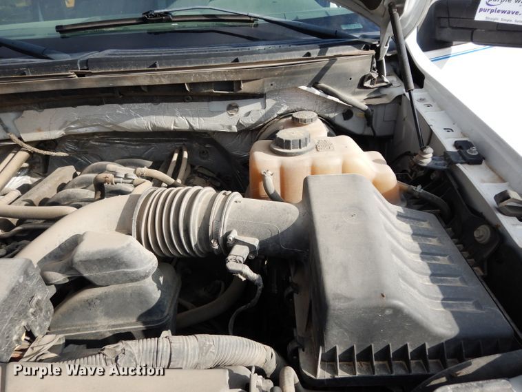 image for item DE4204 2013 Ford F150 XL SuperCab pickup truck