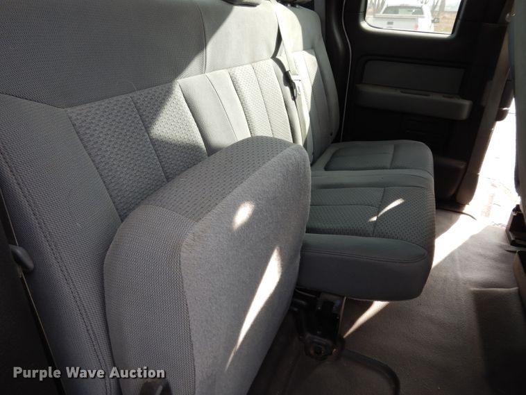 image for item DE4204 2013 Ford F150 XL SuperCab pickup truck