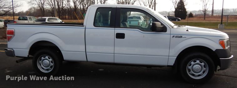 image for item DE4205 2013 Ford F150 XL SuperCab pickup truck