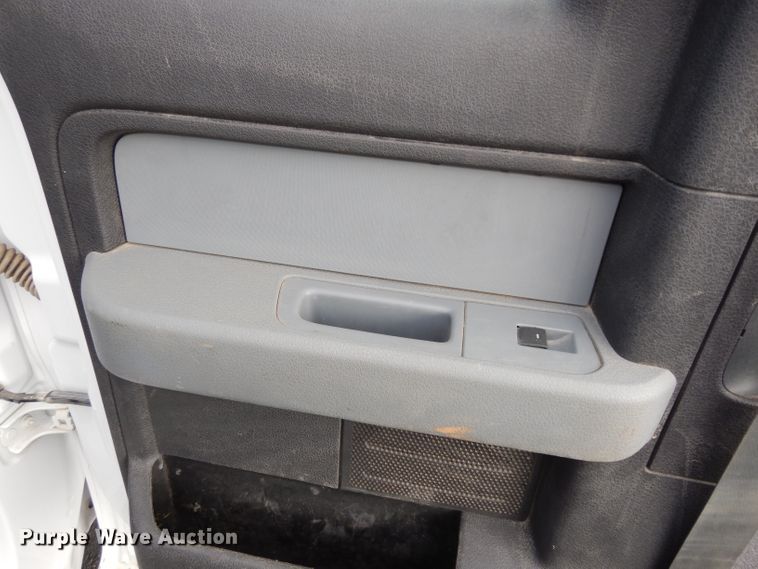 image for item DE4205 2013 Ford F150 XL SuperCab pickup truck