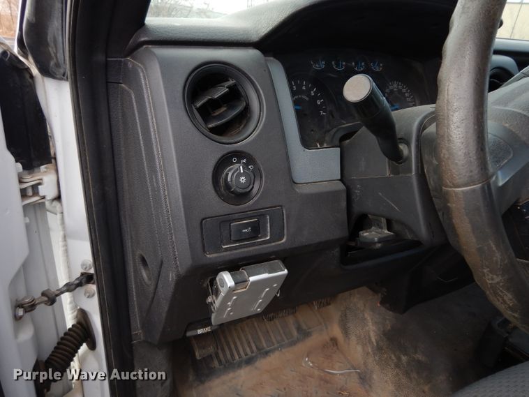 image for item DE4205 2013 Ford F150 XL SuperCab pickup truck