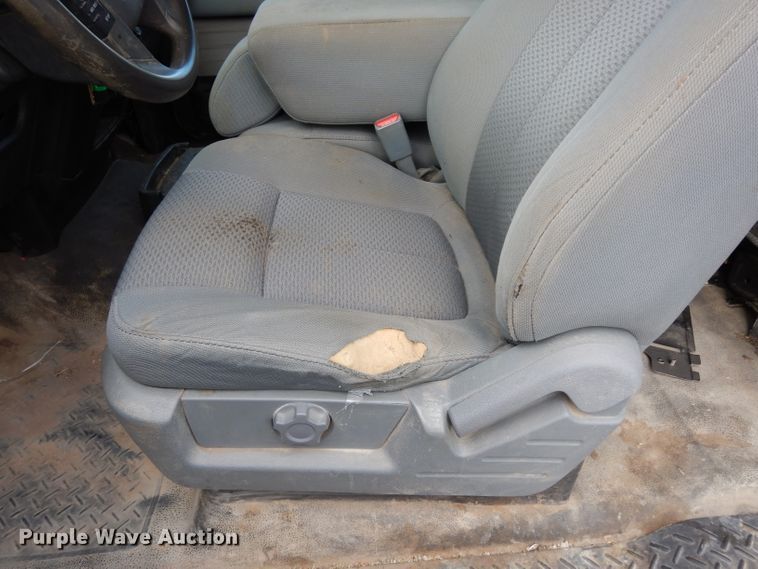 image for item DE4205 2013 Ford F150 XL SuperCab pickup truck