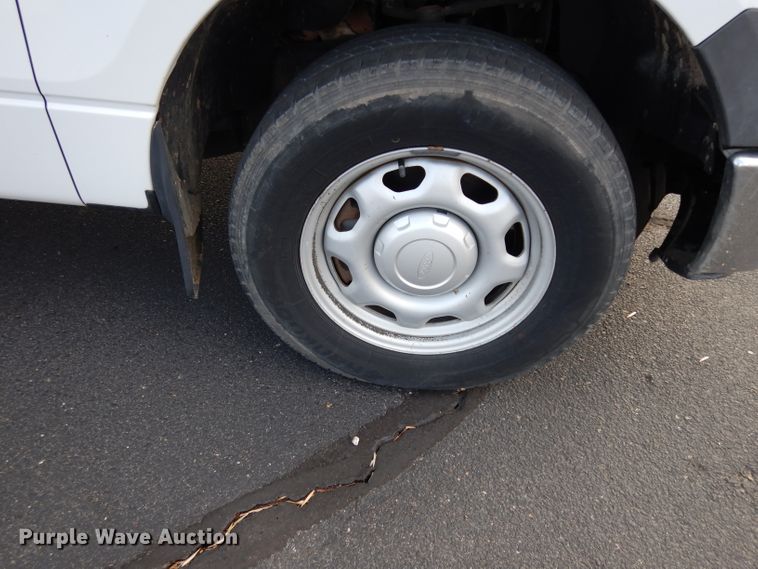 image for item DE4205 2013 Ford F150 XL SuperCab pickup truck