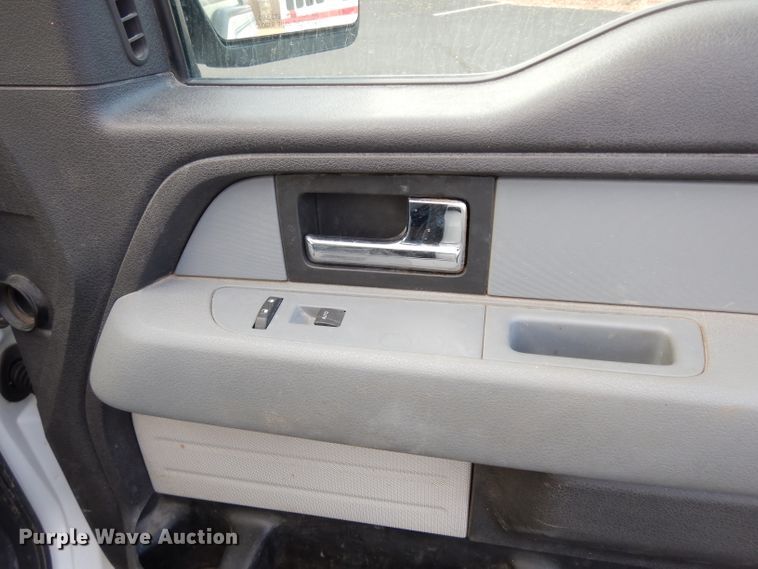 image for item DE4205 2013 Ford F150 XL SuperCab pickup truck