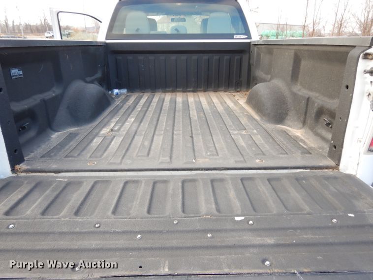 image for item DE4205 2013 Ford F150 XL SuperCab pickup truck