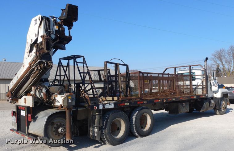 image for item DF6619 1996 Mack RD688S crane truck