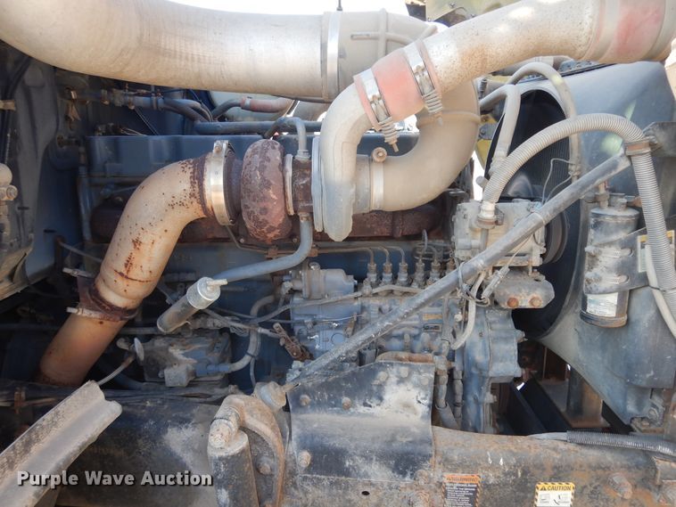 image for item DF6619 1996 Mack RD688S crane truck