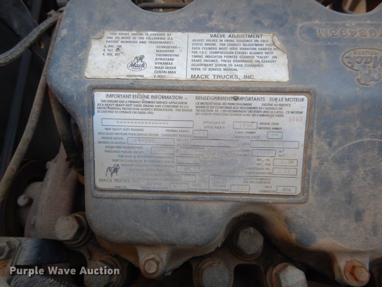 image for item DF6619 1996 Mack RD688S crane truck