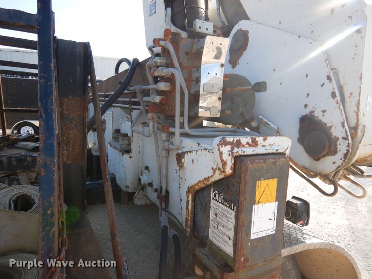 image for item DF6619 1996 Mack RD688S crane truck