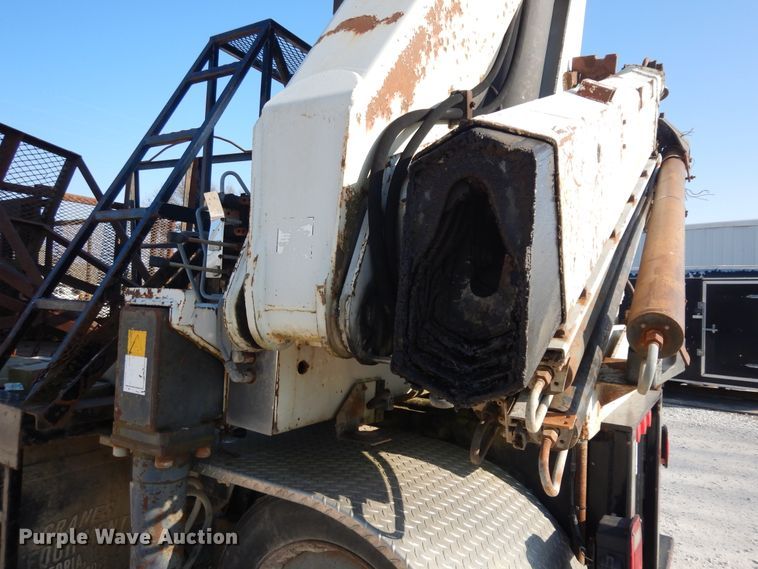 image for item DF6619 1996 Mack RD688S crane truck