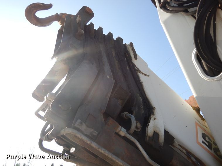 image for item DF6619 1996 Mack RD688S crane truck