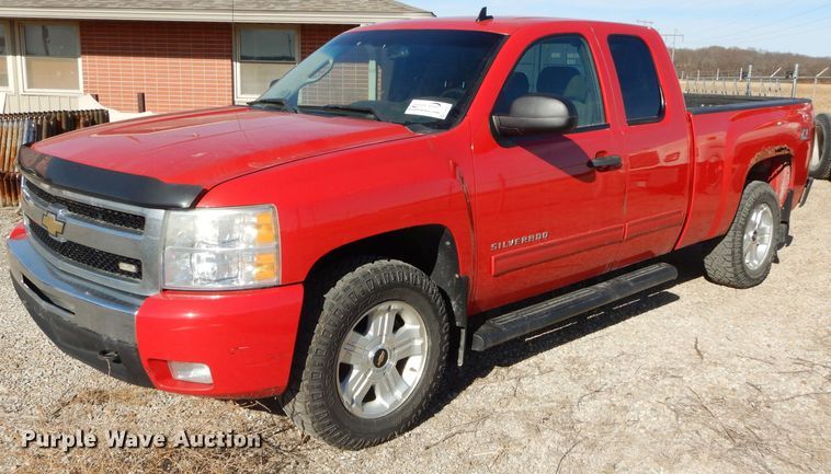 image for item DH4257 2009 Chevrolet Silverado 1500 Ext. Cab pickup truck