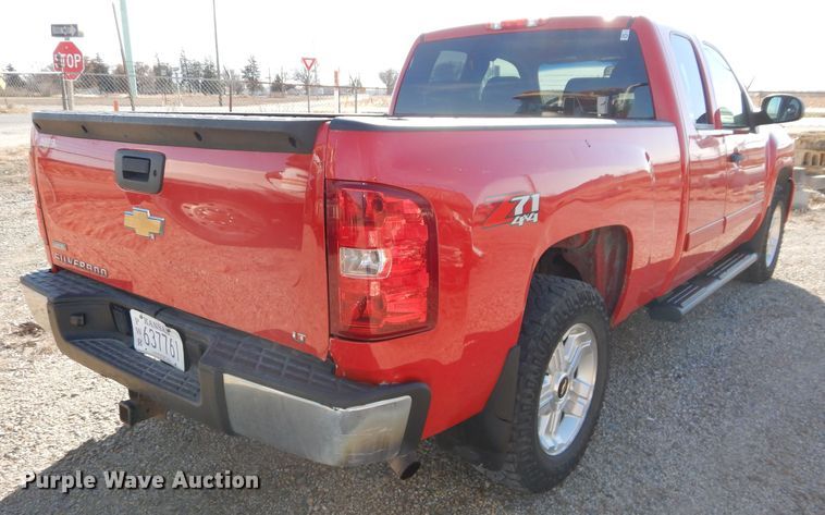 image for item DH4257 2009 Chevrolet Silverado 1500 Ext. Cab pickup truck