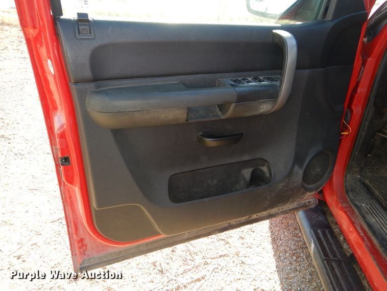 image for item DH4257 2009 Chevrolet Silverado 1500 Ext. Cab pickup truck