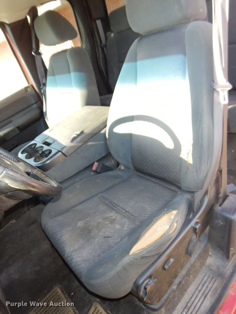 image for item DH4257 2009 Chevrolet Silverado 1500 Ext. Cab pickup truck