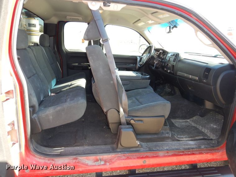 image for item DH4257 2009 Chevrolet Silverado 1500 Ext. Cab pickup truck