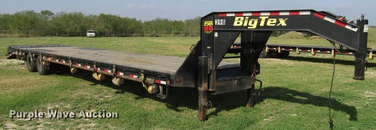 image for item DH8298 2019 Big Tex 25GN-35BK+5MR equipment trailer