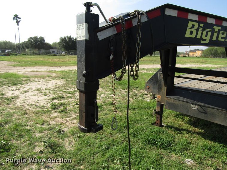 image for item DH8298 2019 Big Tex 25GN-35BK+5MR equipment trailer